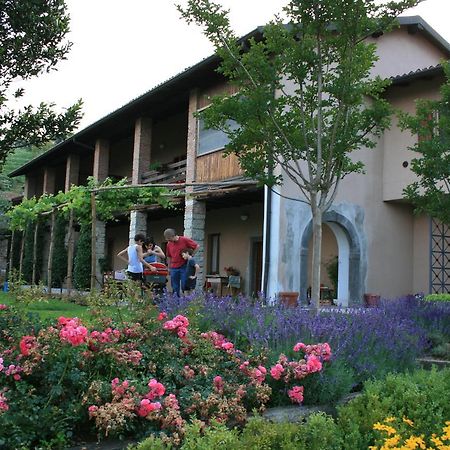 Bio&B Cascina Montebello 팔라짜고 외부 사진