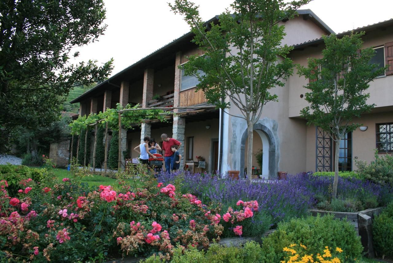 Bio&B Cascina Montebello 팔라짜고 외부 사진