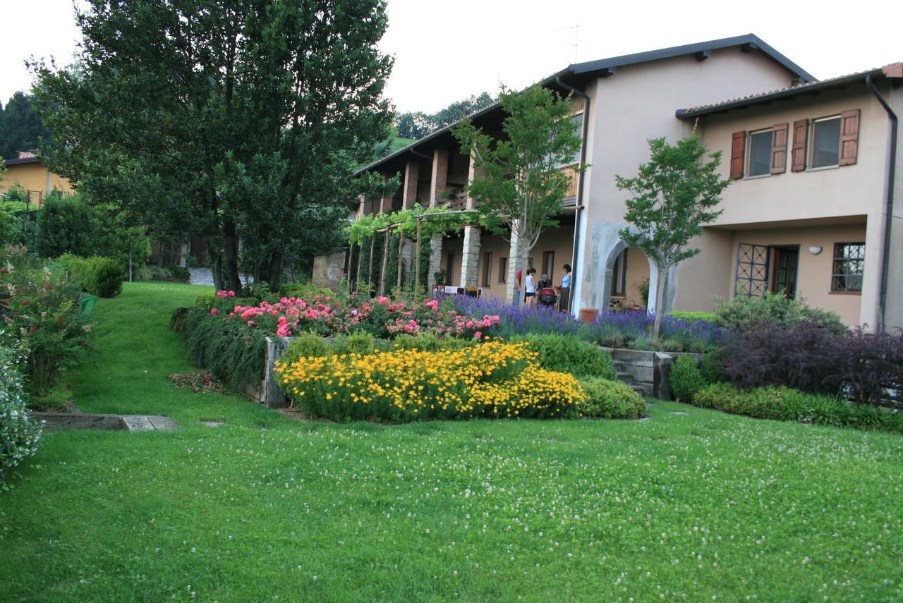 Bio&B Cascina Montebello 팔라짜고 외부 사진